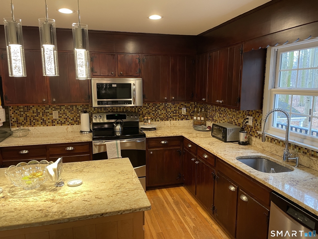 21 Fullmar Lane - Photo 1