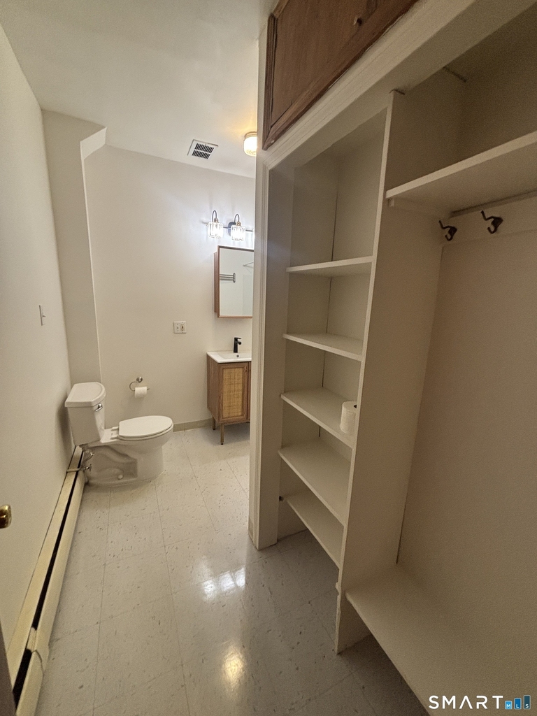24 Broadway Street - Photo 4