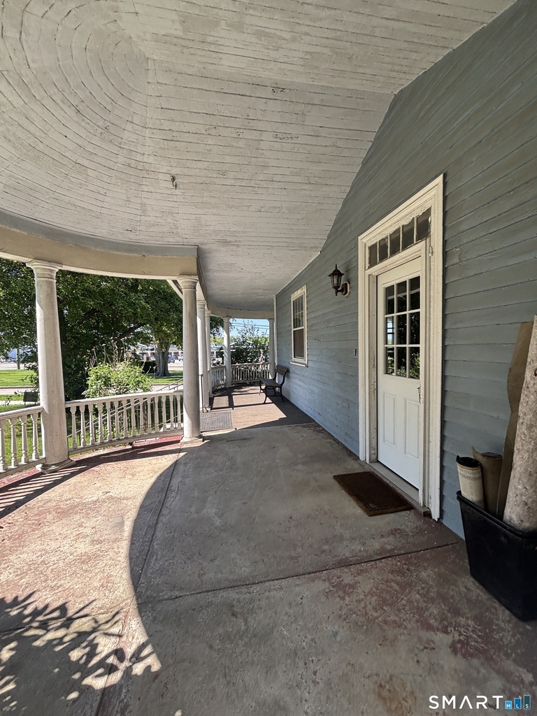 24 Broadway Street - Photo 2