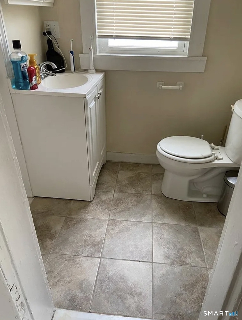 49 Edwards Street - Photo 4