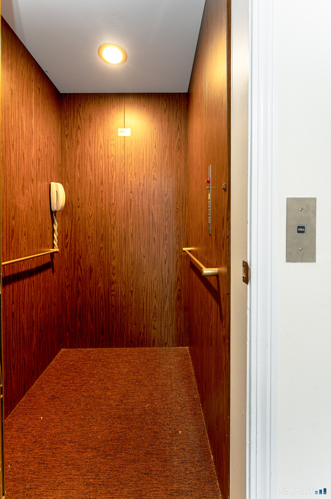 450 Center Street - Photo 33