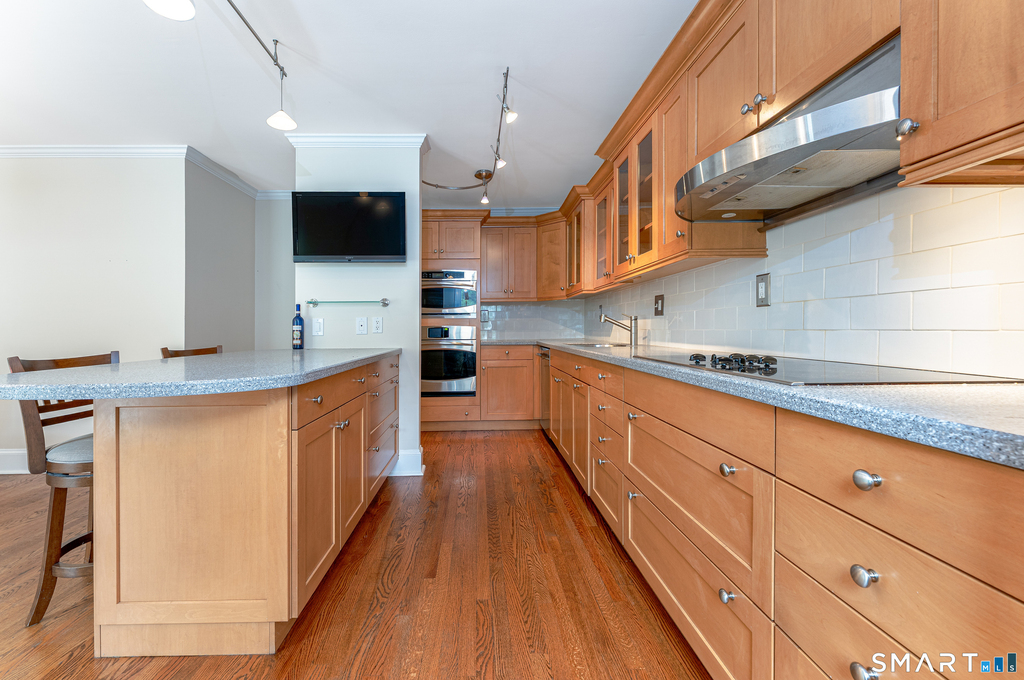450 Center Street - Photo 7