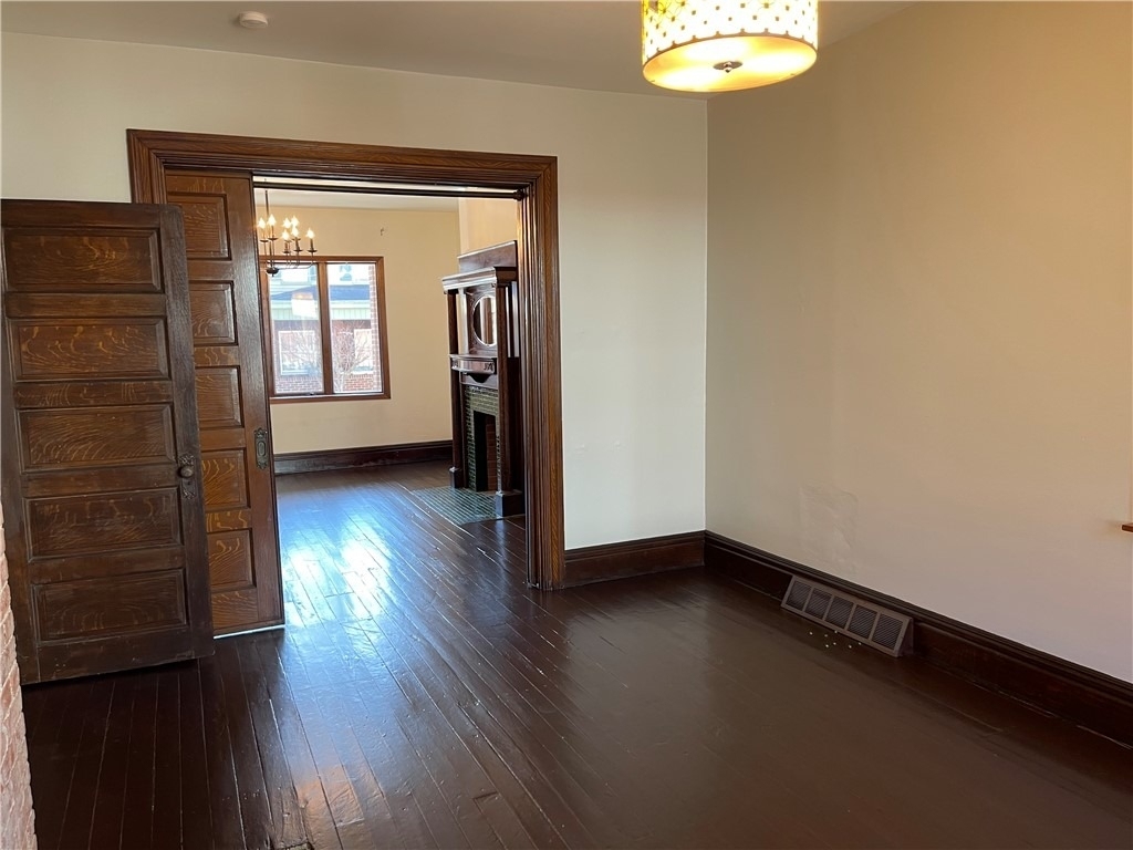 1802 Middle St - Photo 4