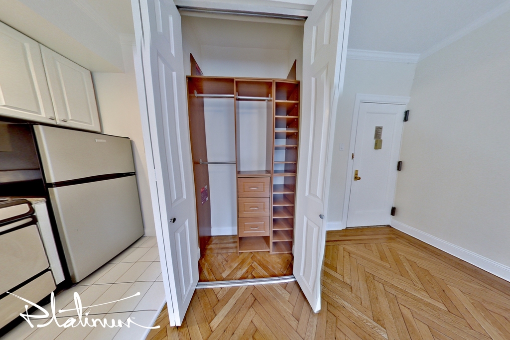 West 13th Street - Photo 1