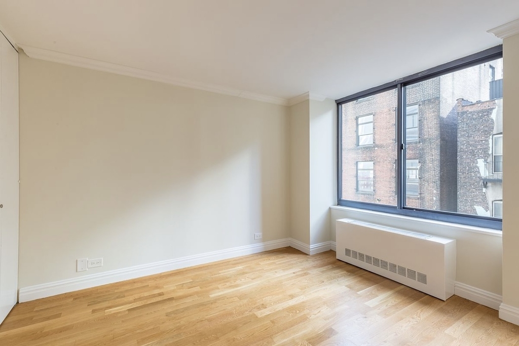 West 48th Street - Photo 4