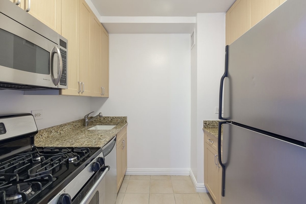 West 48th Street - Photo 2