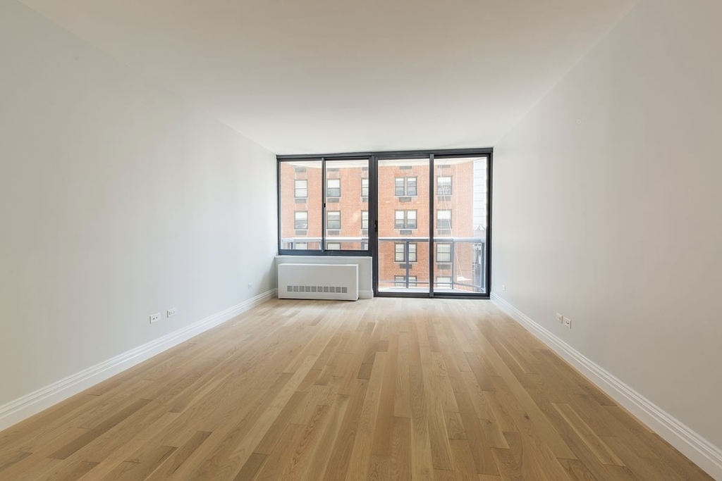 West 48th Street - Photo 0