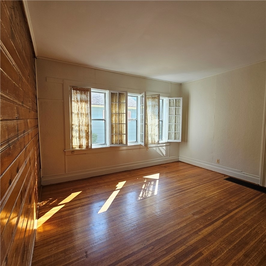 9 Rowley Street - Photo 15