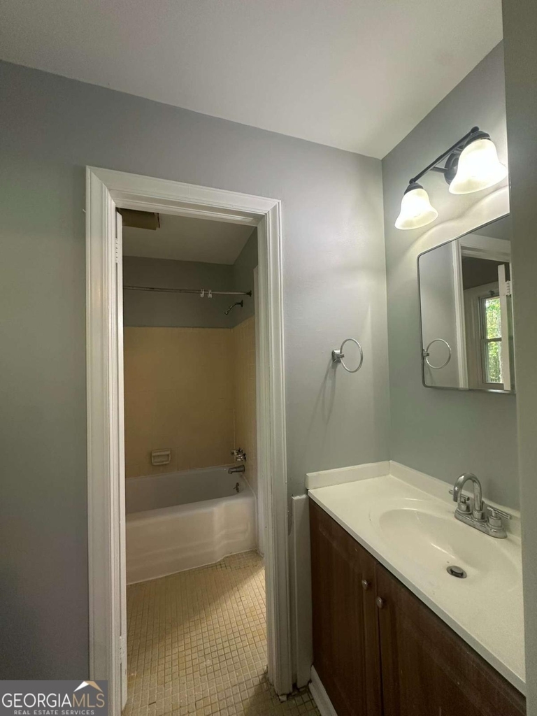 1809 Stratford Arms Drive - Photo 12