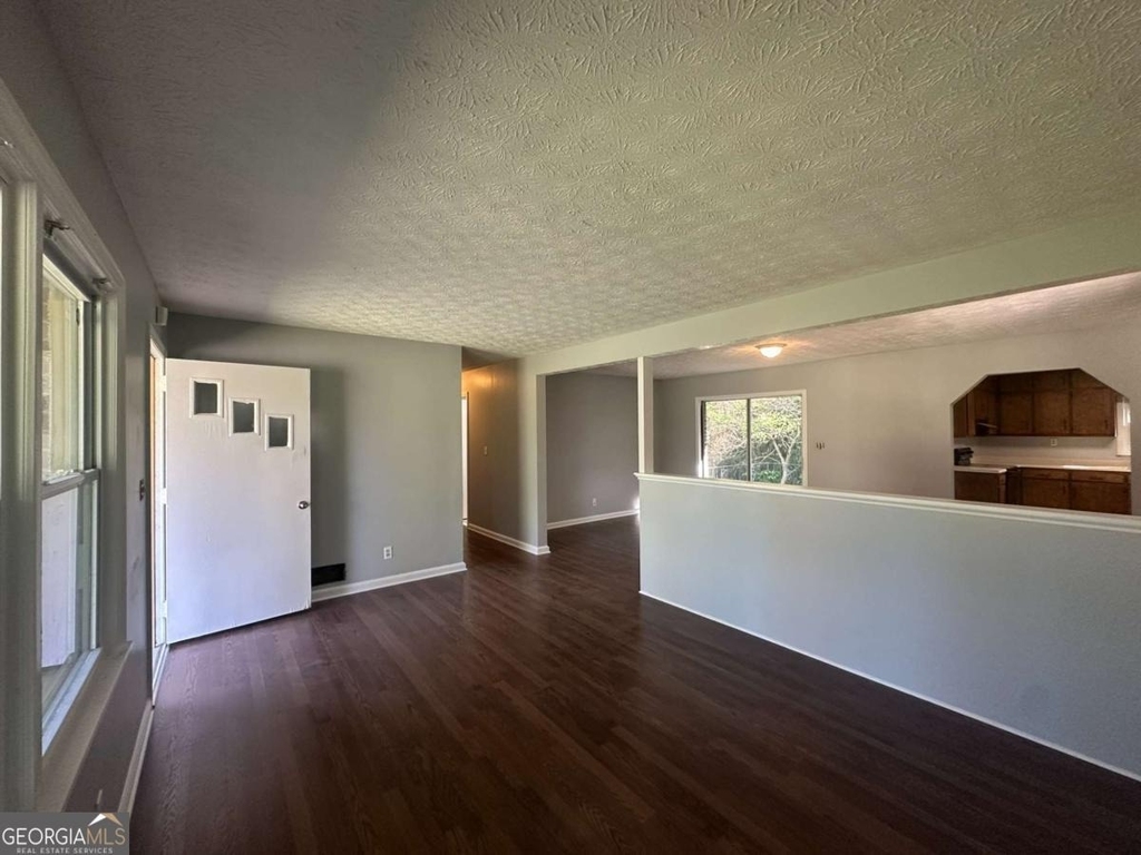1809 Stratford Arms Drive - Photo 3