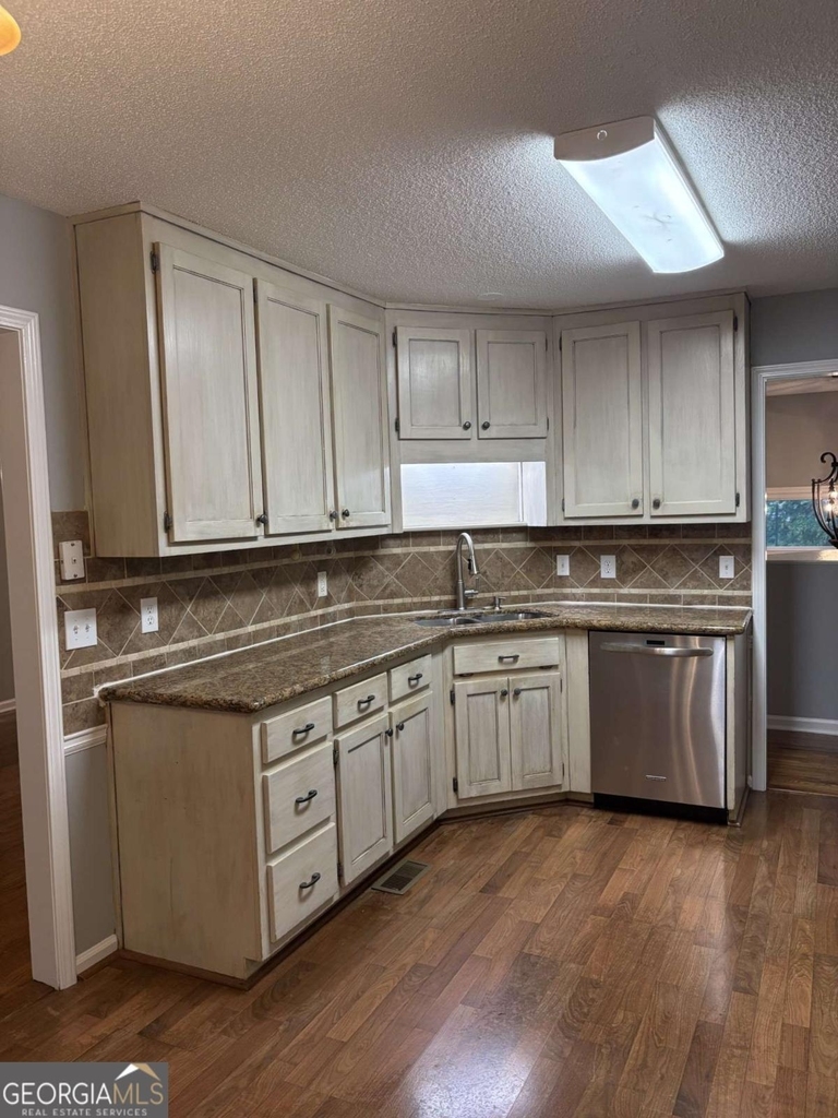 5045 Bayberry Court - Photo 11