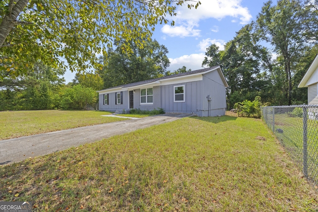 2844 Shamrock Lane - Photo 2