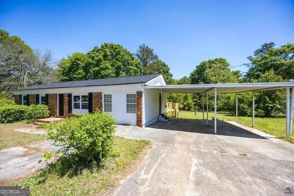 427 Gun Club Road - Photo 2