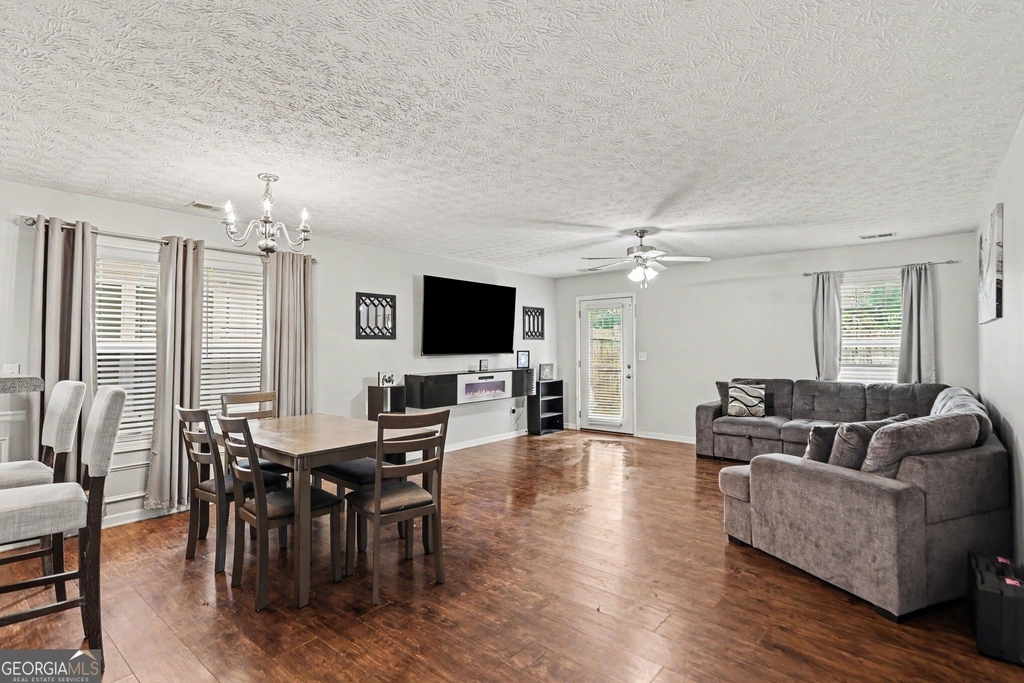 413 Erin Court - Photo 7