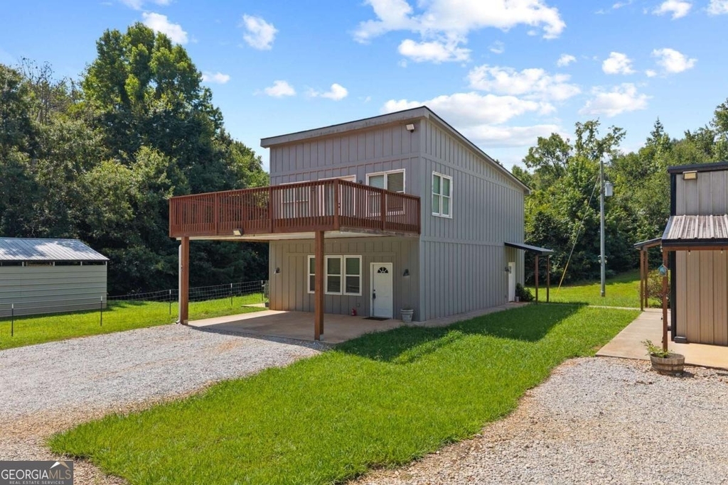 221 Columbus Drive - Photo 5