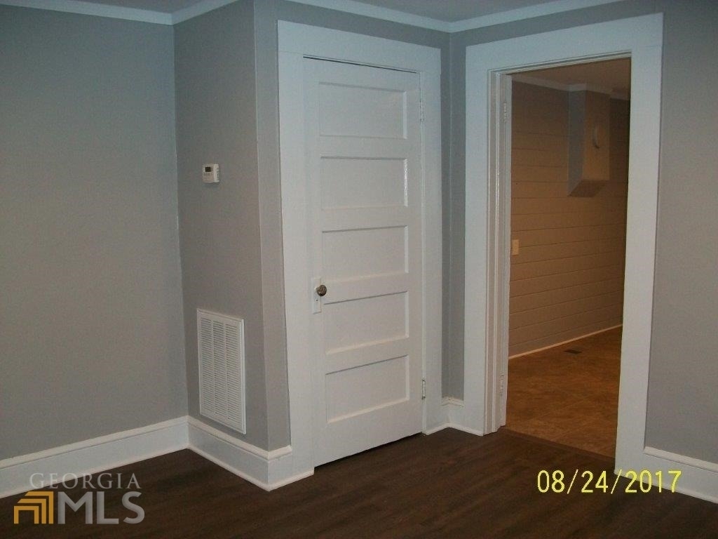 204 Georgia Avenue - Photo 10