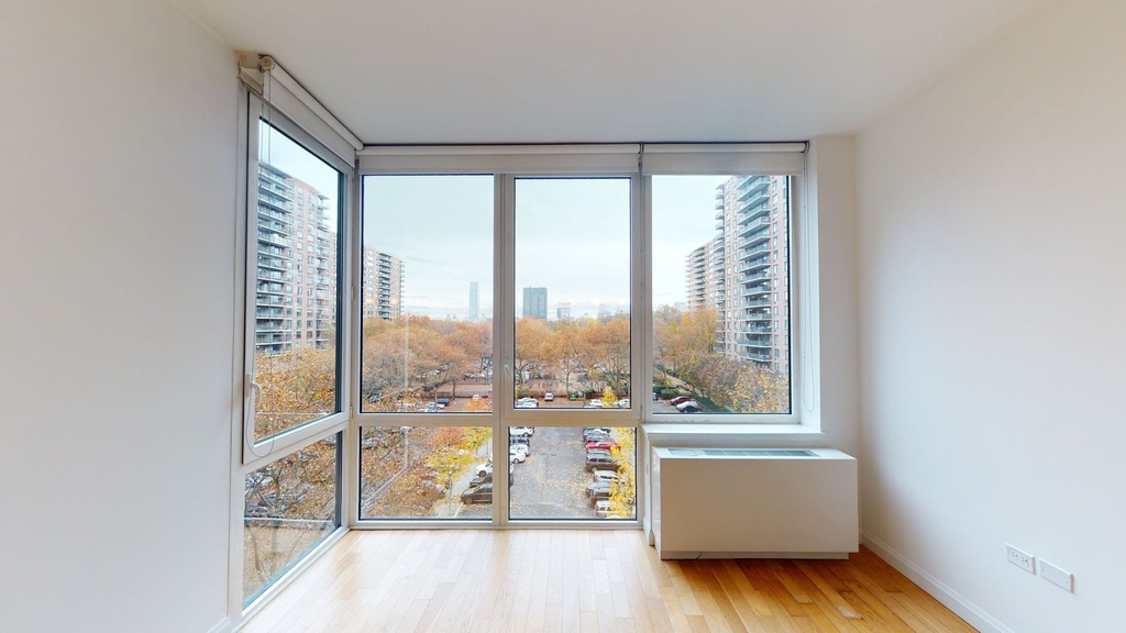 808 Columbus Ave - Photo 4