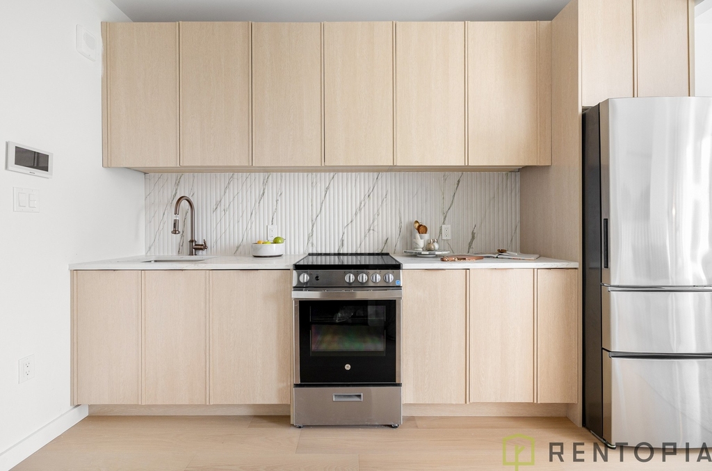 226 3rd Avenue - Photo 3