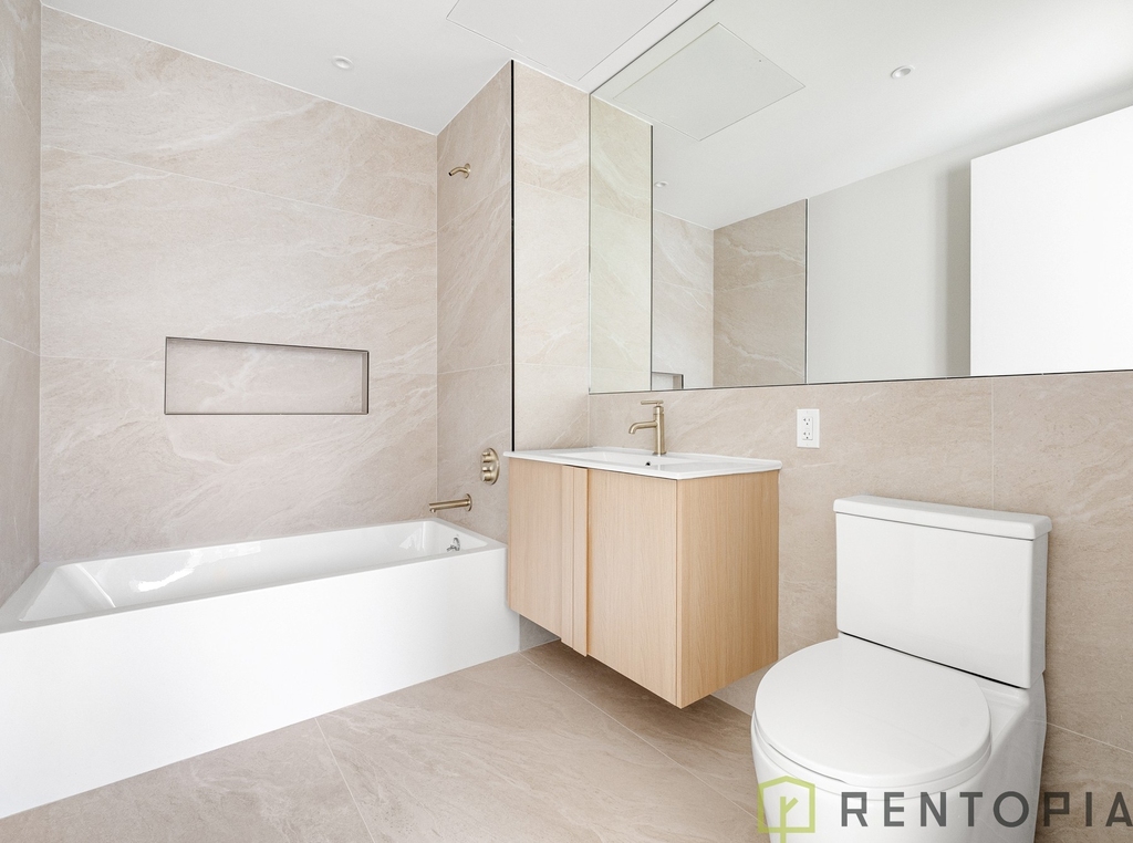 226 3rd Avenue - Photo 4