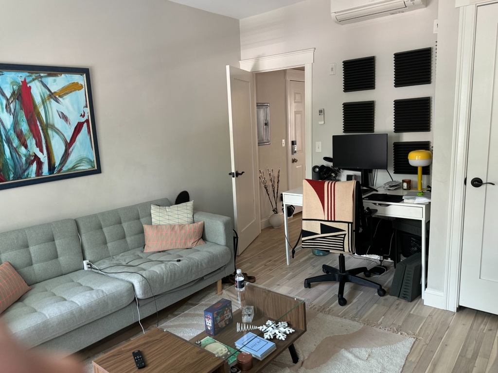 17 Otis Street - Photo 3