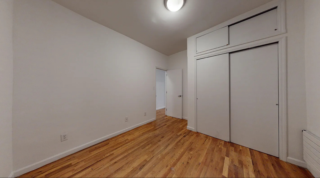 East 88th  Street - Photo 5