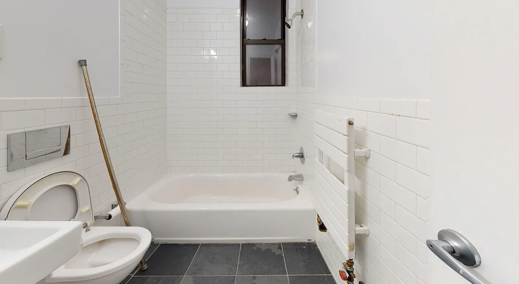 East 88th  Street - Photo 6