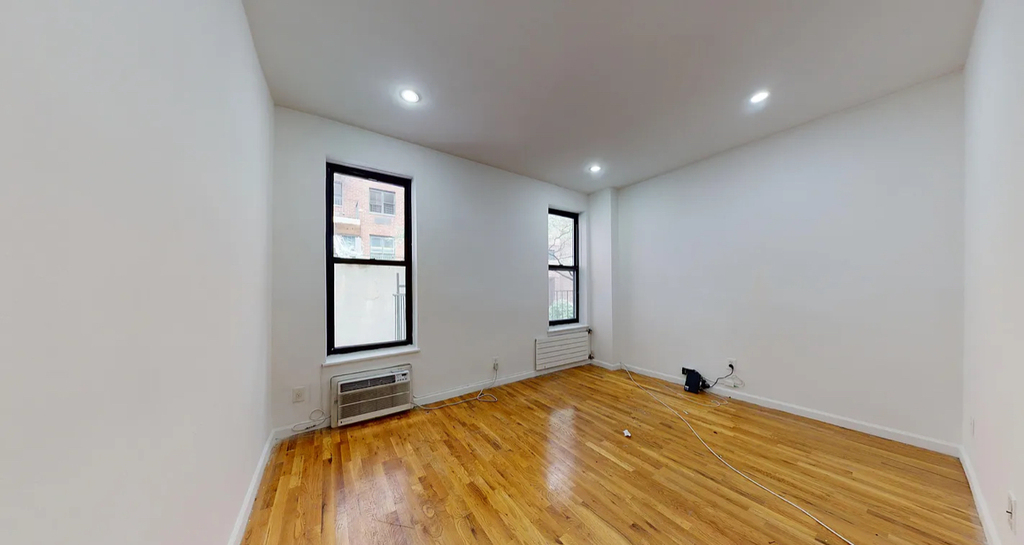 East 88th  Street - Photo 3