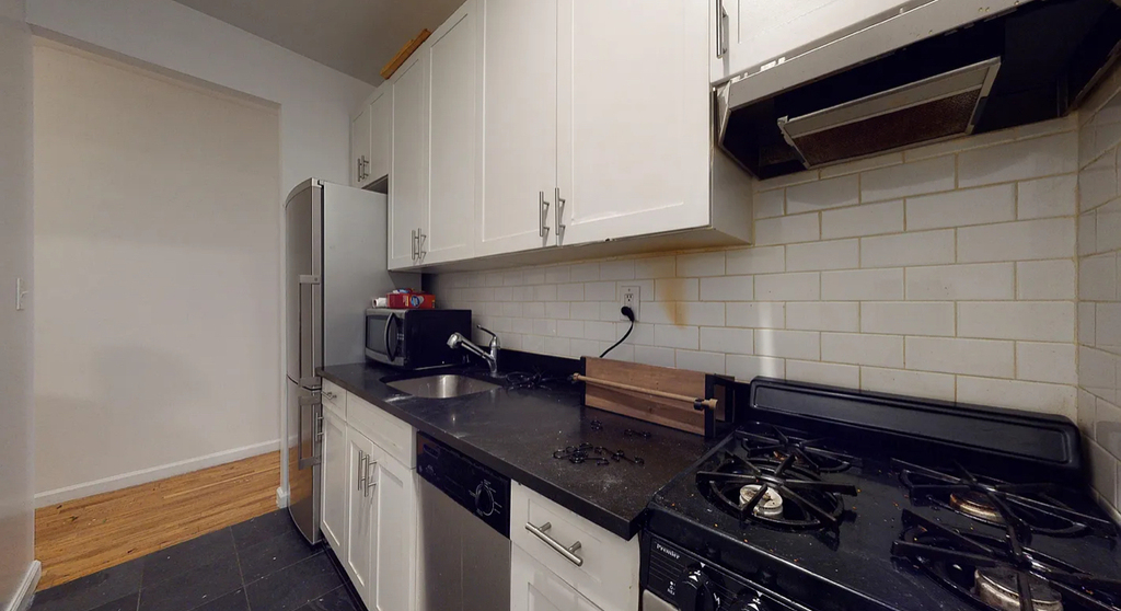 East 88th  Street - Photo 1