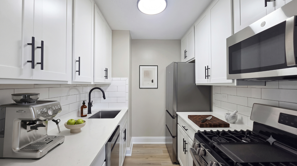 3333 Broadway - Photo 1