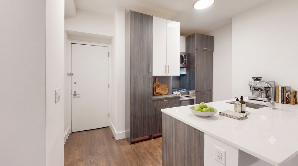 666 West End Avenue - Photo 7