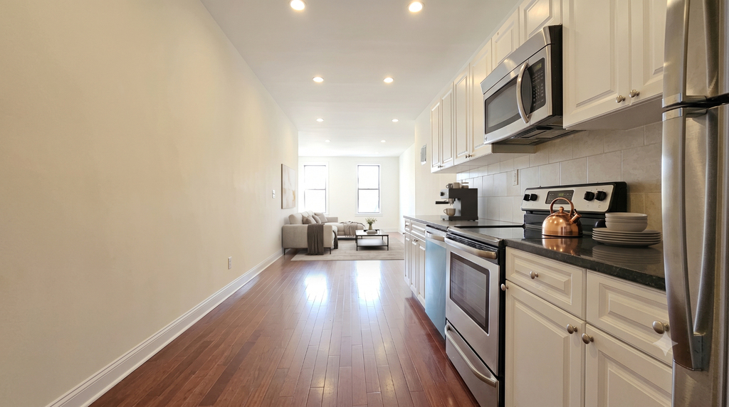 20 Magaw Place - Photo 3