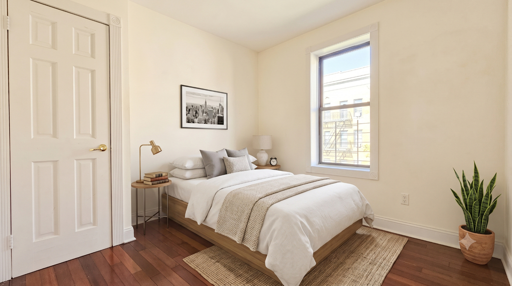 20 Magaw Place - Photo 4
