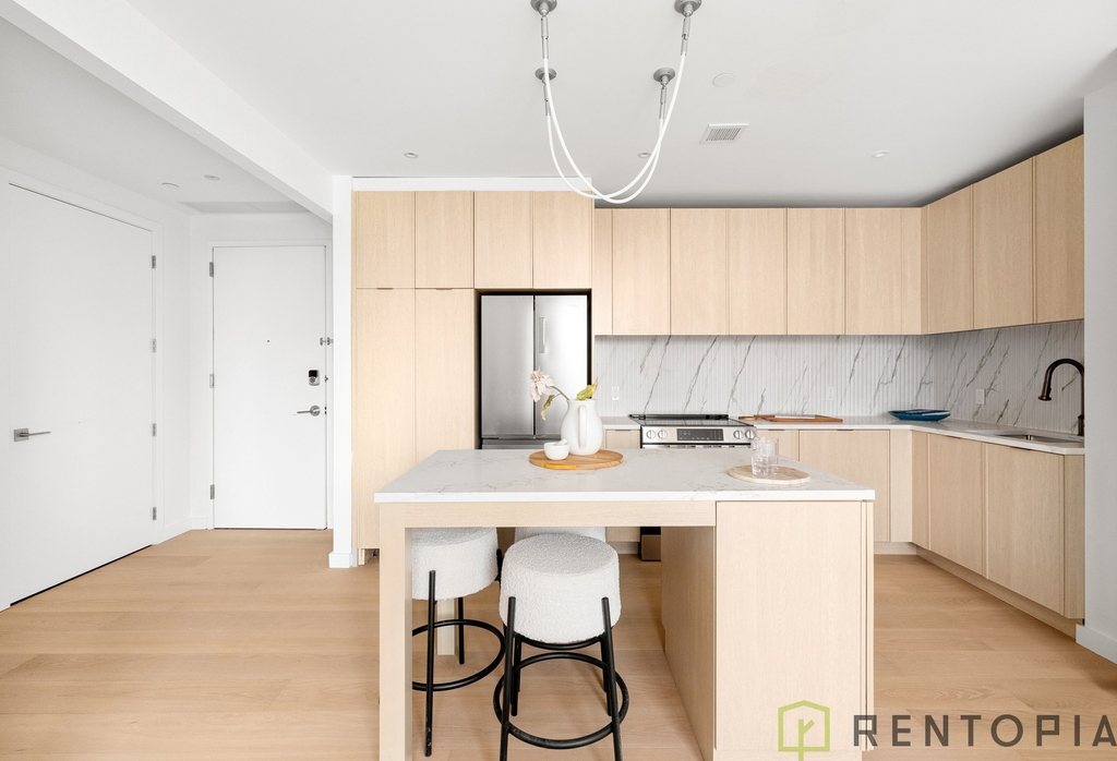 226 3rd Avenue - Photo 2