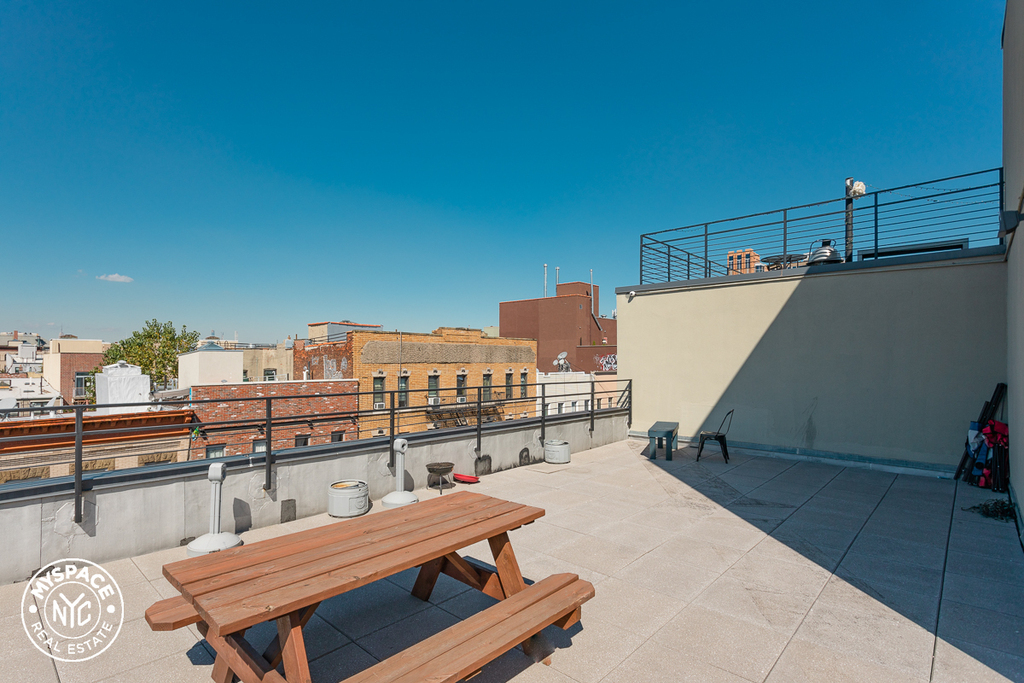 286 Stanhope Street - Photo 11