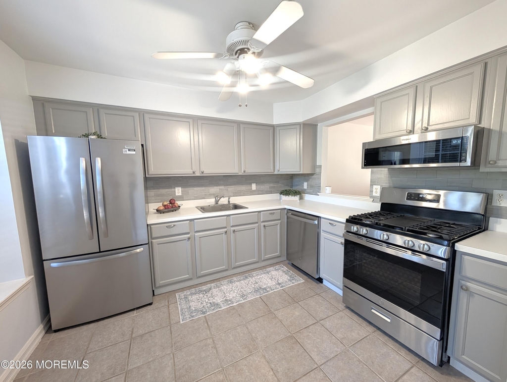 53 Grassmere Court - Photo 0