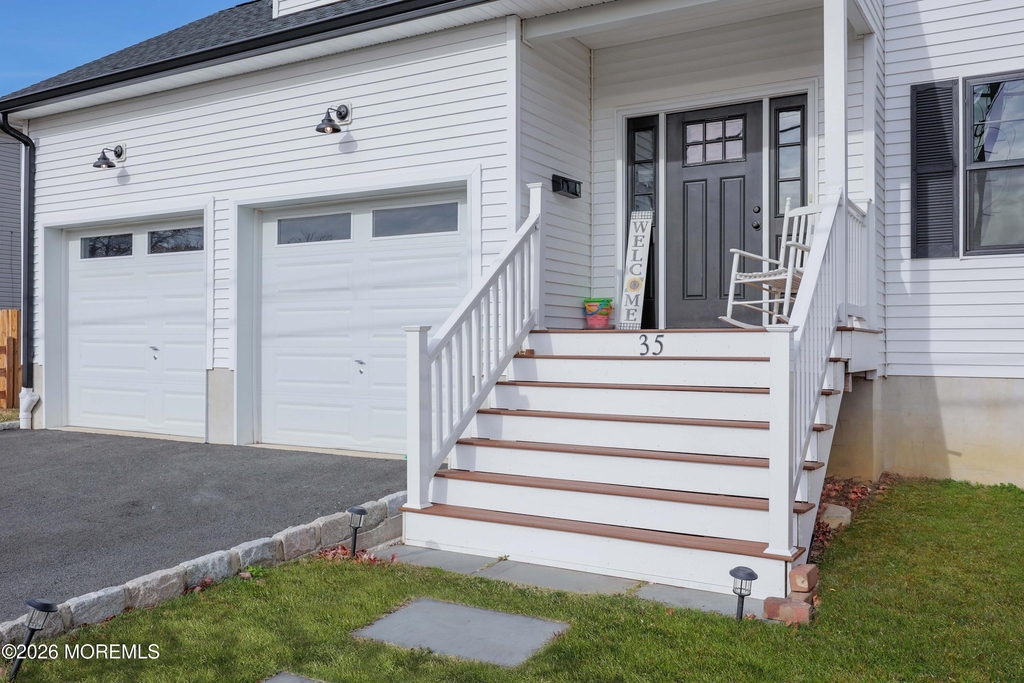 35 Alberta Avenue - Photo 4