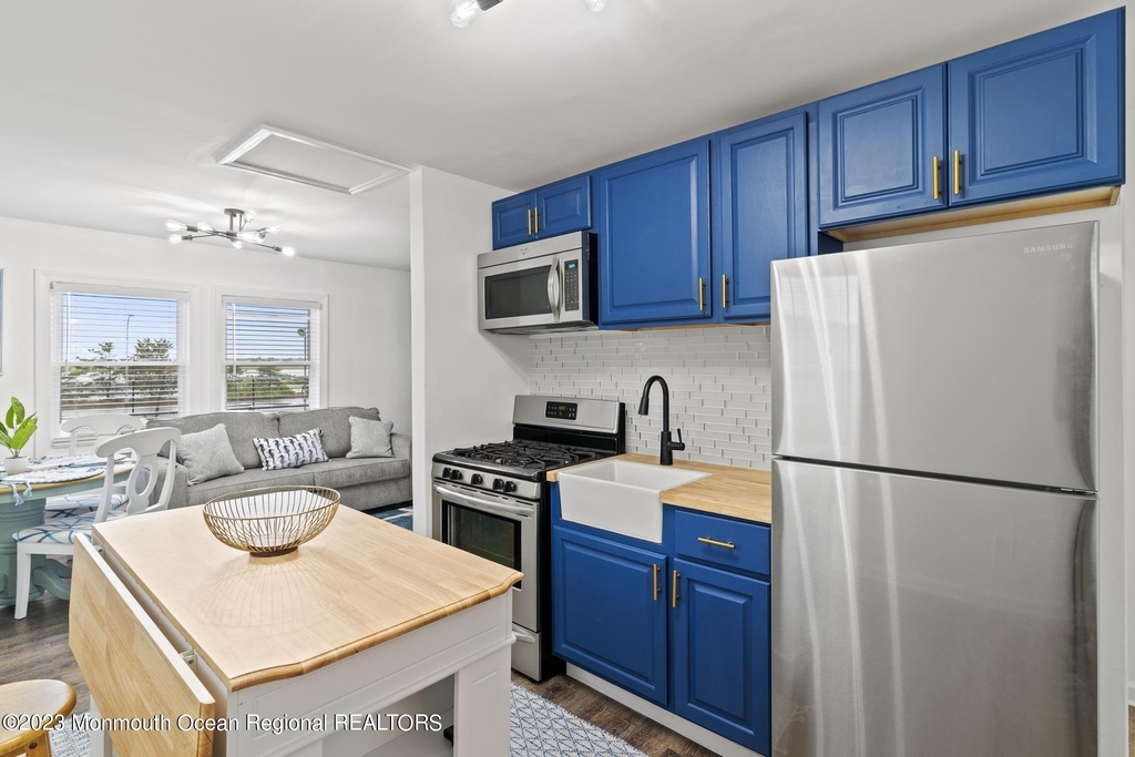 1007 Barnegat Avenue - Photo 7
