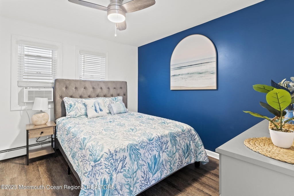 1007 Barnegat Avenue - Photo 0