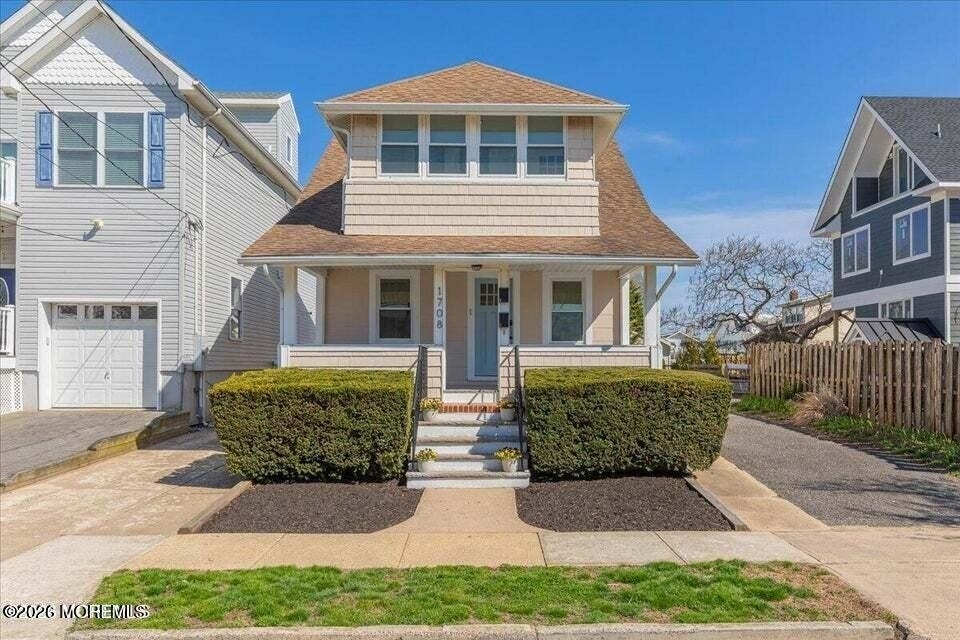 1708 A Street - Photo 1