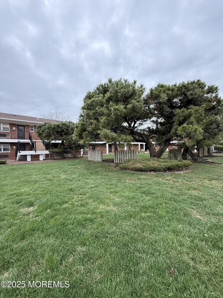 548 Ocean Boulevard - Photo 8
