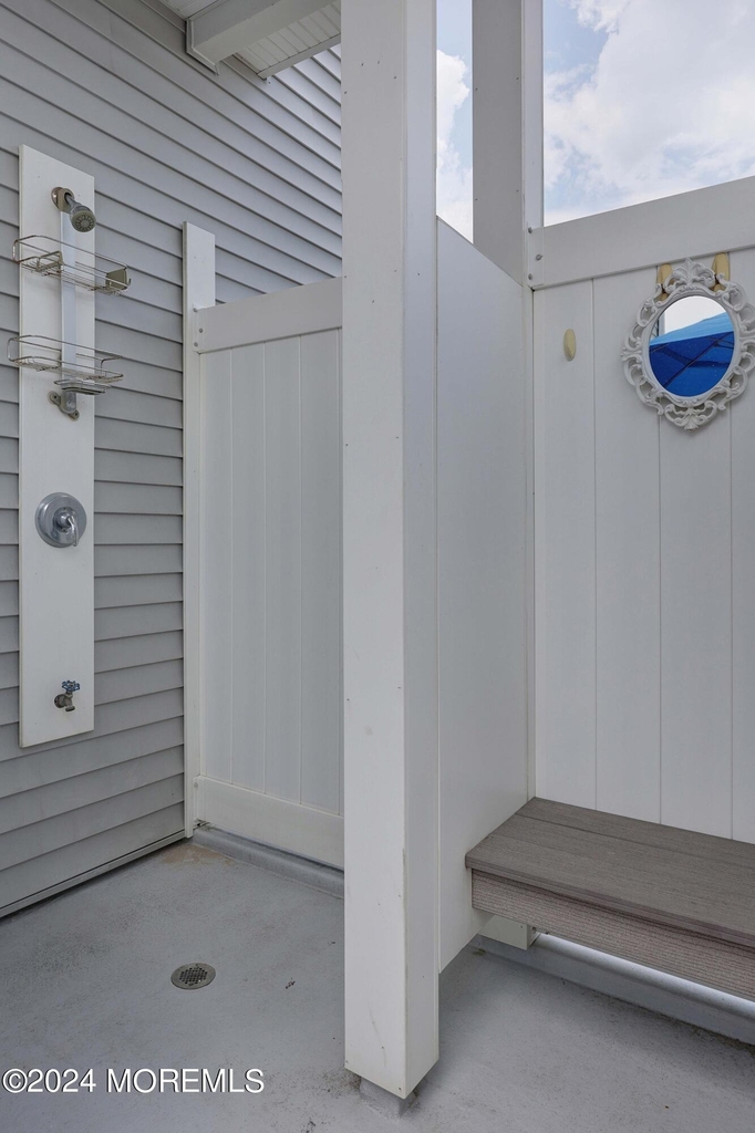 1607 Baltimore Avenue - Photo 5