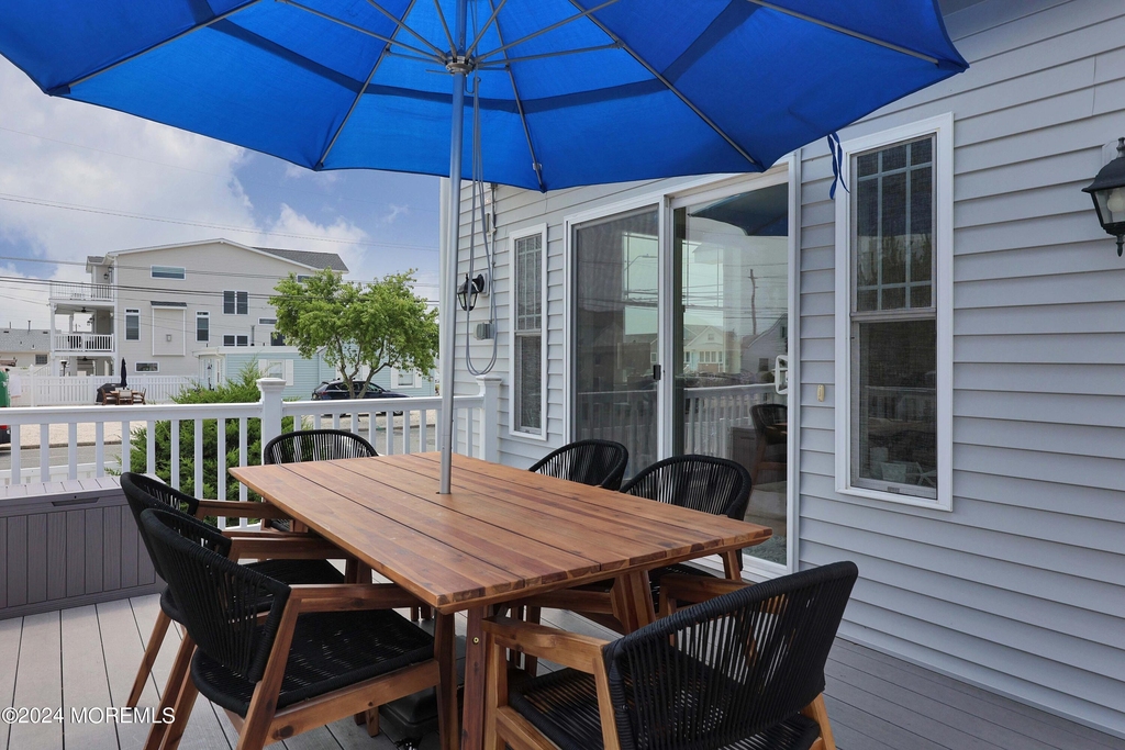 1607 Baltimore Avenue - Photo 4