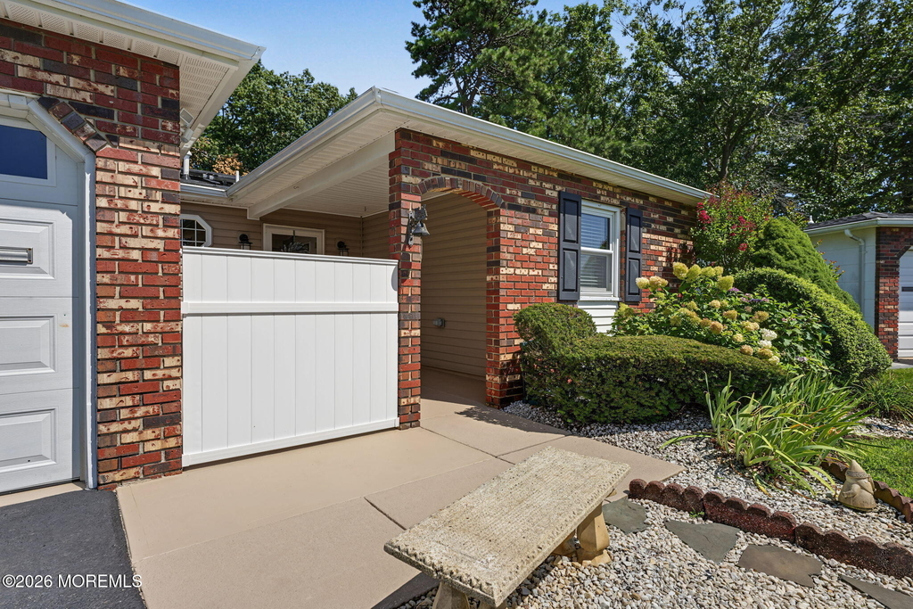 22 Higgins Court - Photo 2