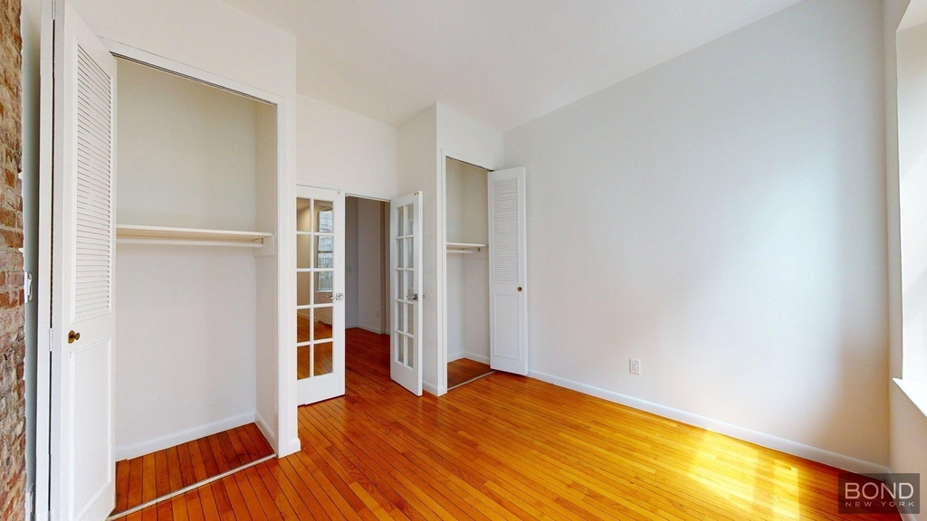 1441 York Avenue - Photo 1