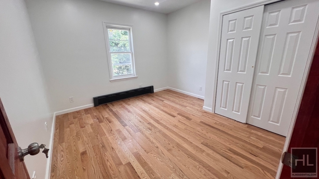 610 East 3 Street - Photo 3