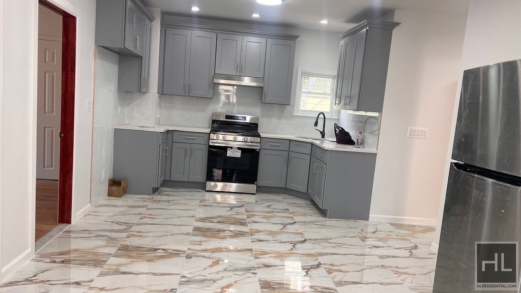610 East 3 Street - Photo 2