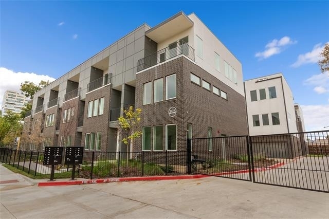 3915 N Hall Street - Photo 16