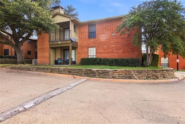 5909 Lake Hubbard Parkway - Photo 1