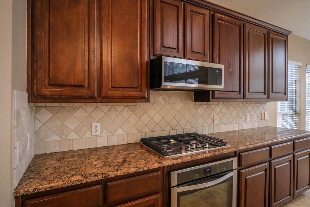 9130 Bottlebrush Lane - Photo 7