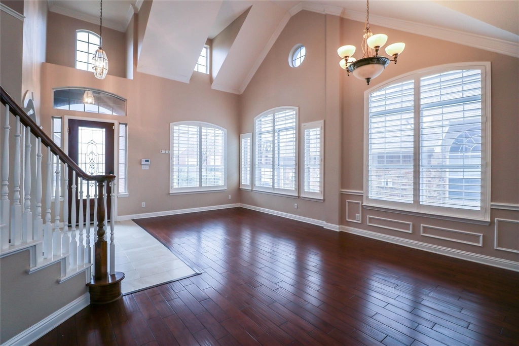 9130 Bottlebrush Lane - Photo 2